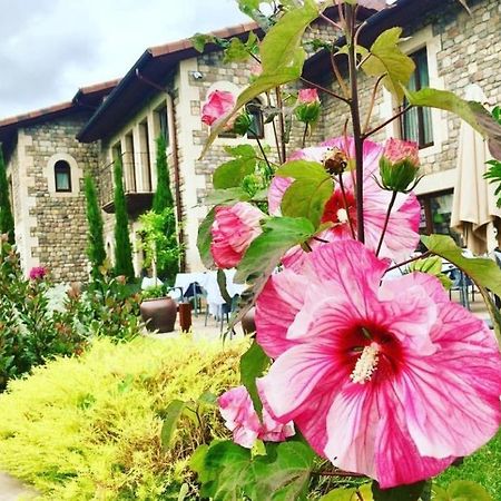 La Fuentona De Santillana Santillana del Mar Kültér fotó